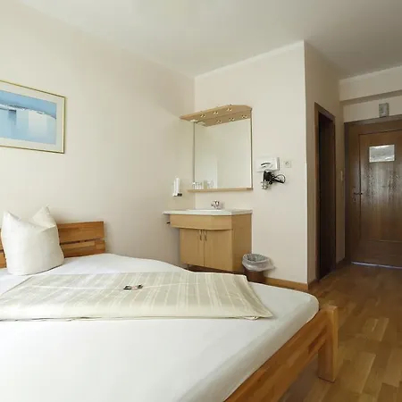 Alpen.adria.stadthotel 3* クラーゲンフルト