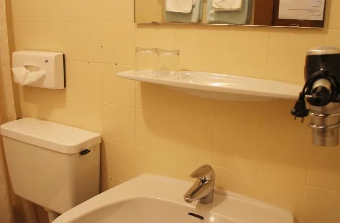 Szálloda Alpen.adria.stadthotel Klagenfurt am Woerthersee